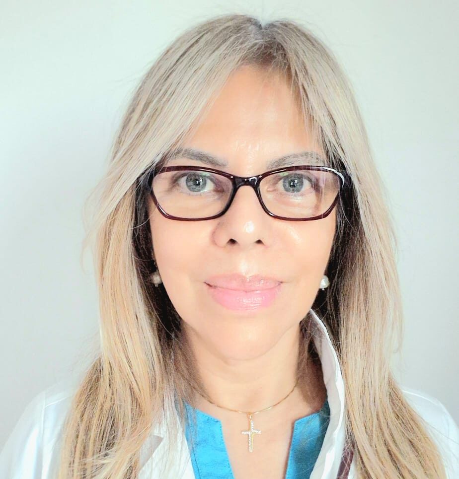 Dra. Reina Sifontes Menopausia y Salud Femenina
