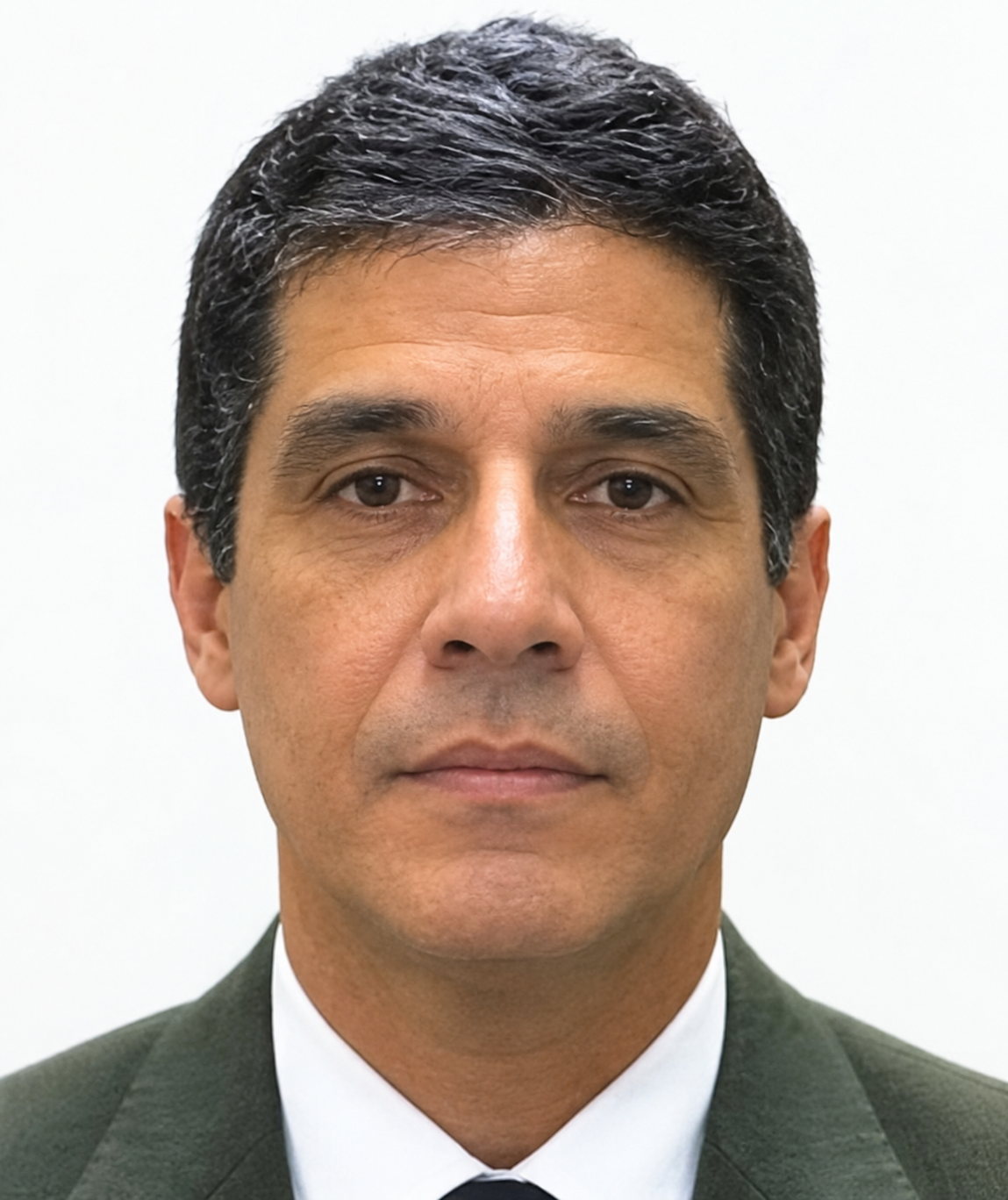 Dr. Guillermo Morales, traumatólogo y ortopedista venezolano especialista en cirugía articular